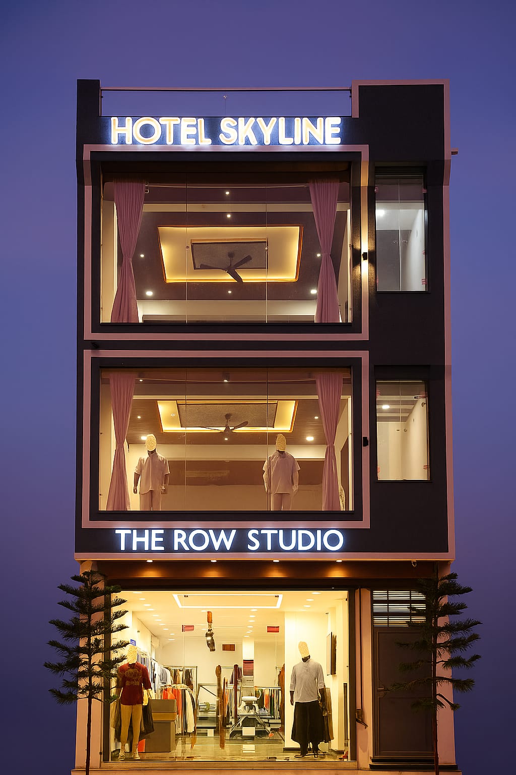 Hotel Skyline Jaora building at dusk